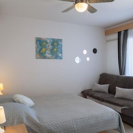 Apartmani Marelic - Sun Beach 자발라티카 외부 사진